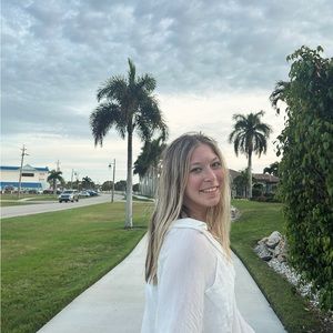 Meet your Posher, Arianna